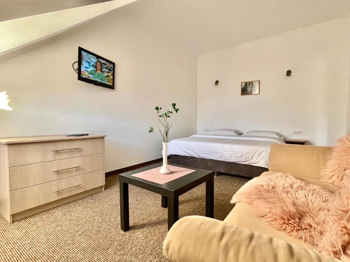 Hotel Карпатський Затишок à Slavsko Extérieur photo