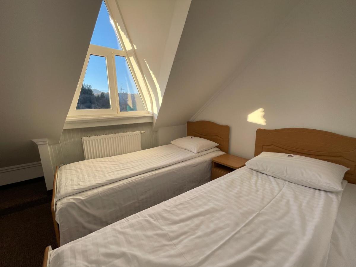 Hotel Карпатський Затишок à Slavsko Extérieur photo