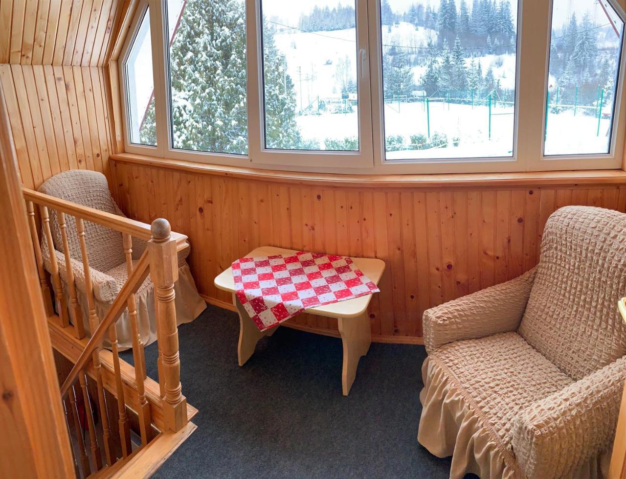 Hotel Карпатський Затишок à Slavsko Extérieur photo